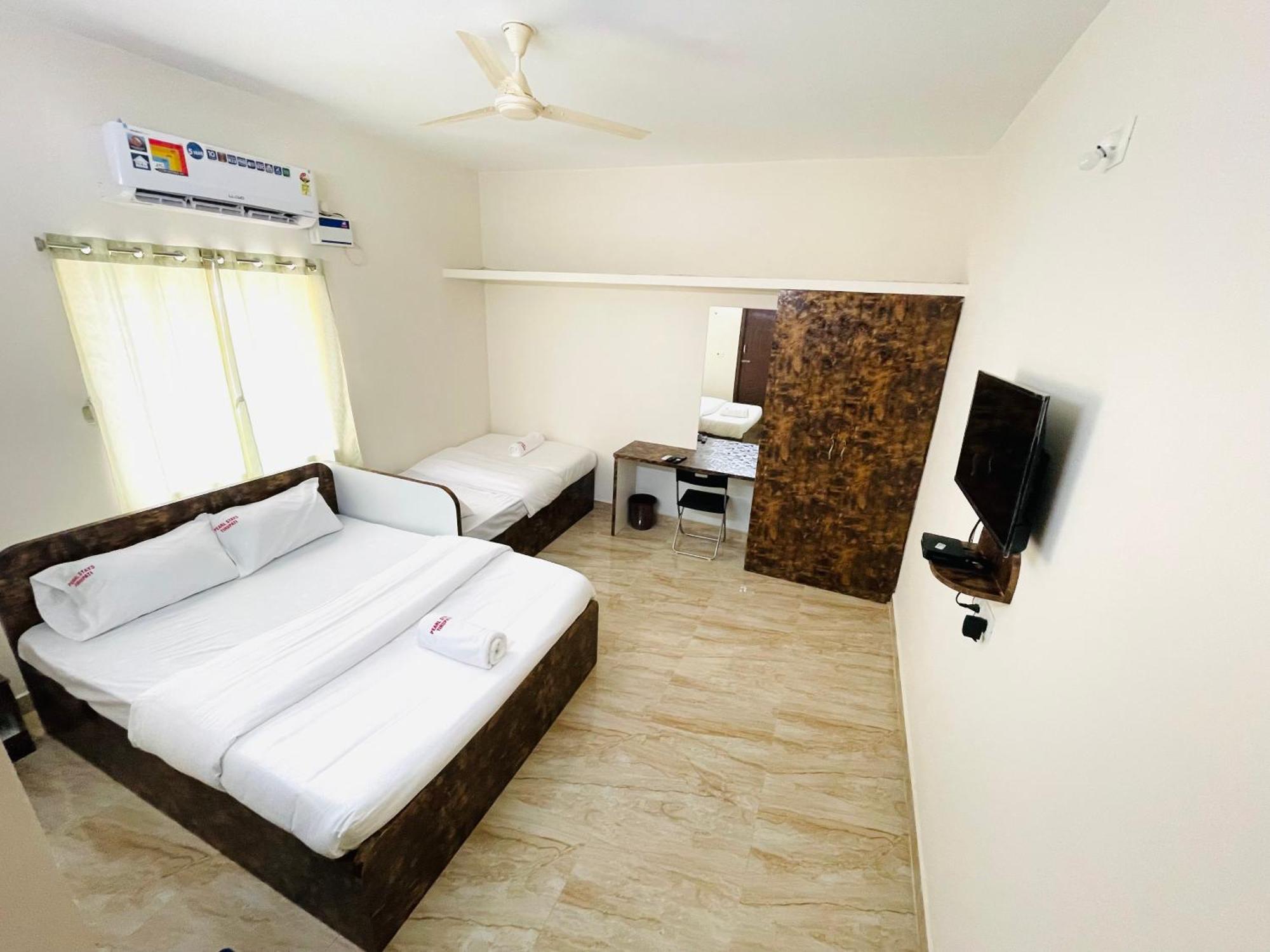 Pearl Stays, Tirupathi Tirupati Exteriör bild