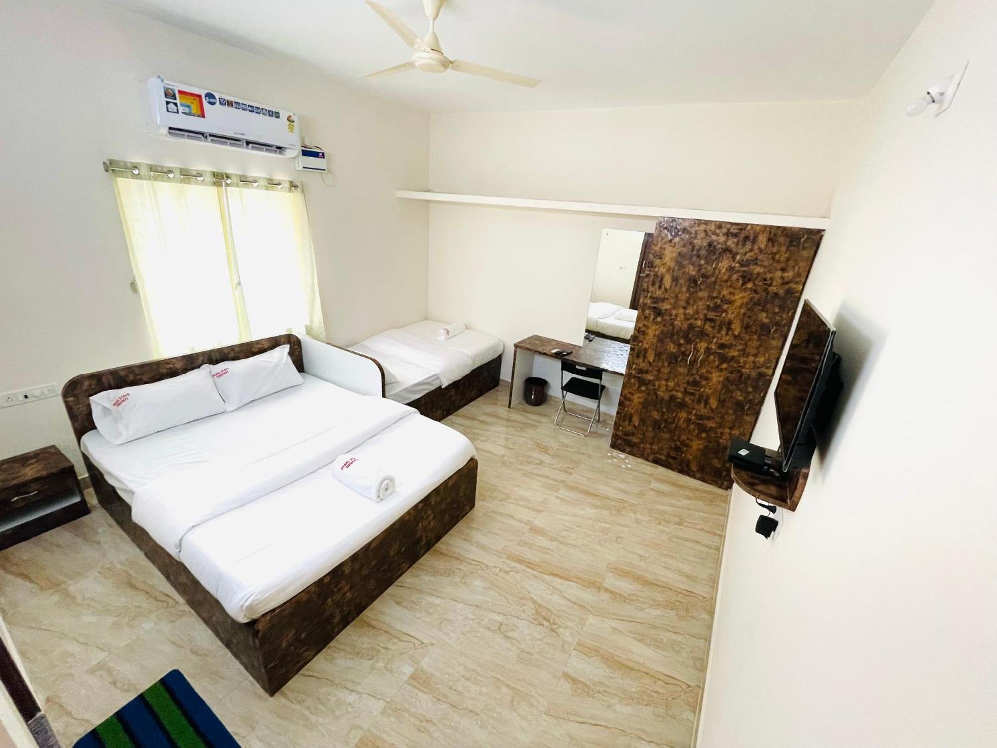 Pearl Stays, Tirupathi Tirupati Exteriör bild